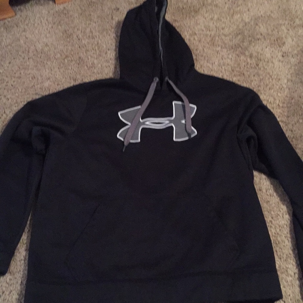 Black Under Armour Sweatshirt. Worn a few times.